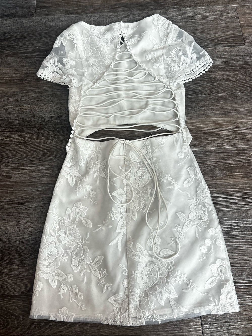 Xenia Boutique White Lace Mini Dress with Back Lace-Up